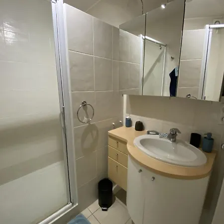 T3 Avec Terrasse, Parking Et Wifi A - Fr-1-374-163 *