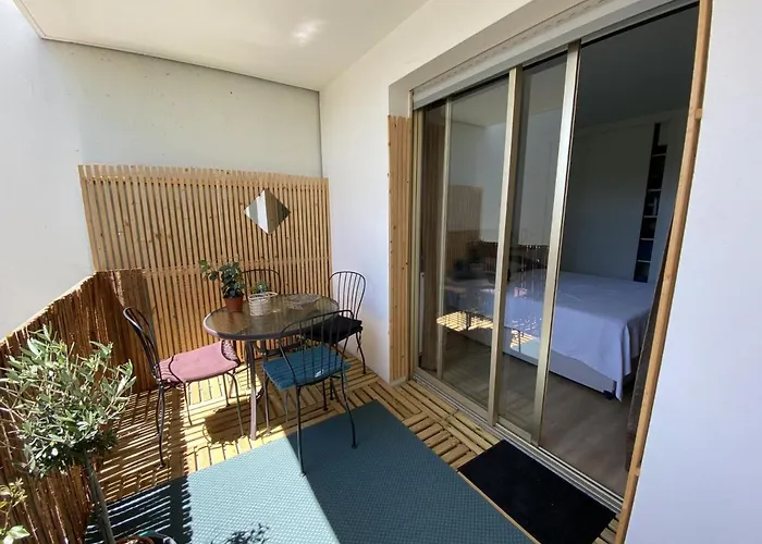 Apartmán T3 Avec Terrasse, Parking Et Wifi A - Fr-1-374-163